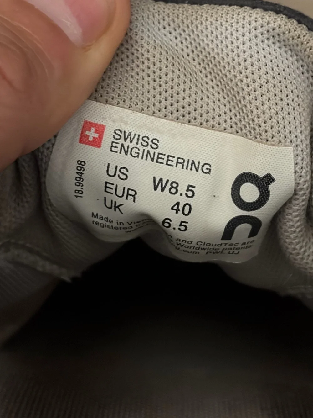 On Running Nexus Running Shoe women’s size 8.5